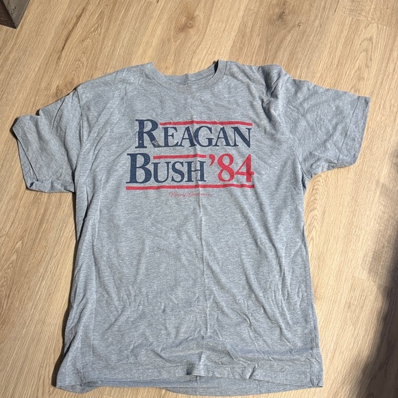 Classic Gray Political Graphic Tee - Picture 1 of 1
